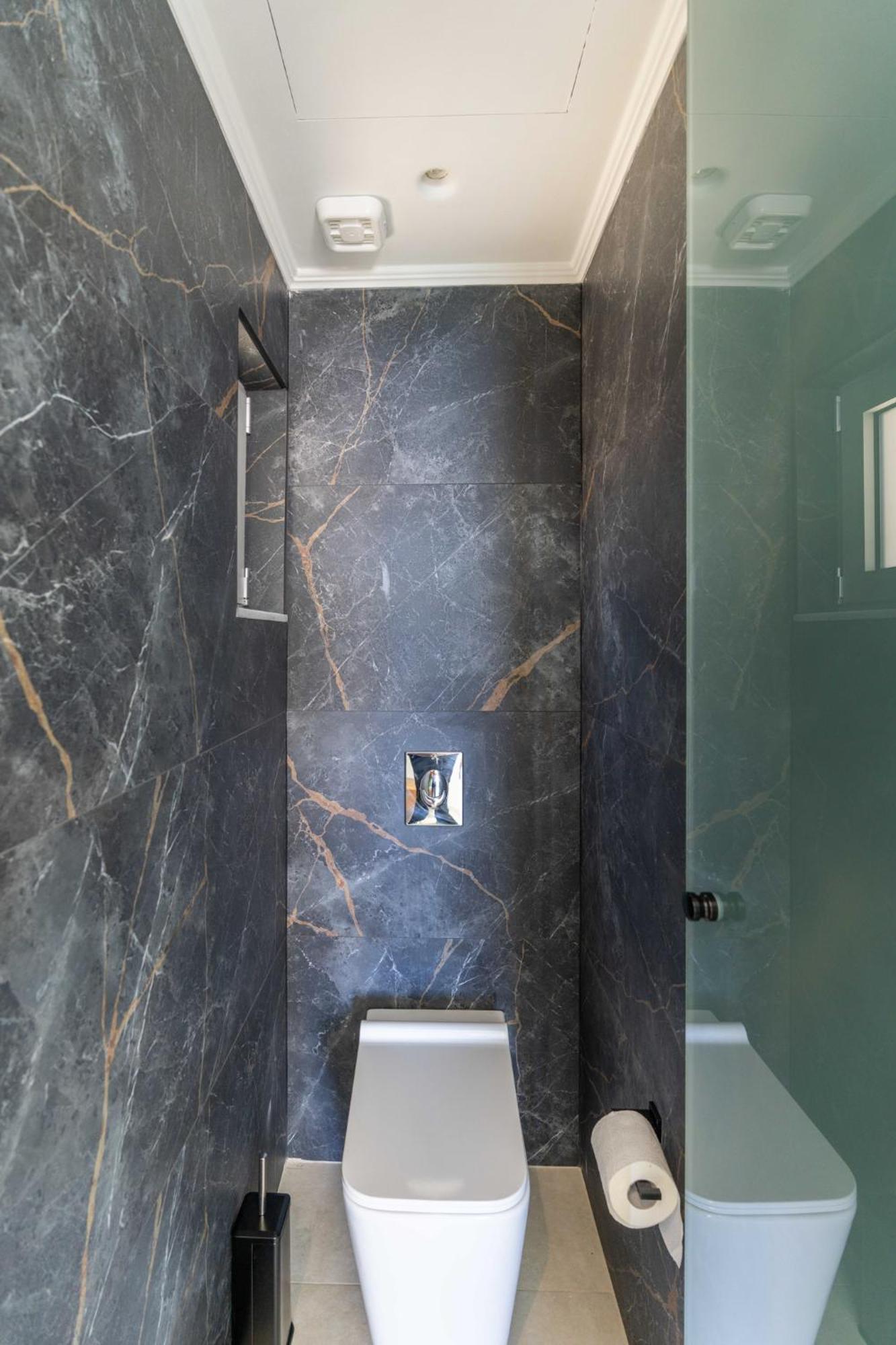Mellamare Luxury Suites Athánion 外观 照片