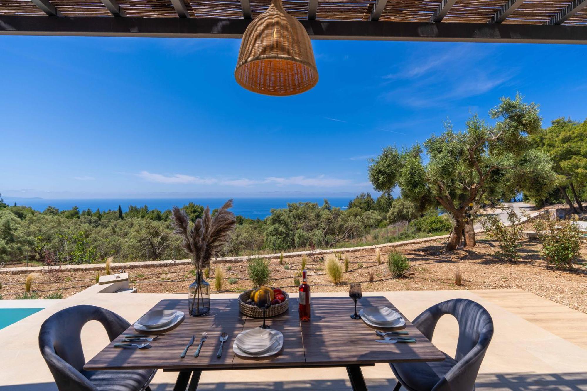 Mellamare Luxury Suites Athánion 外观 照片
